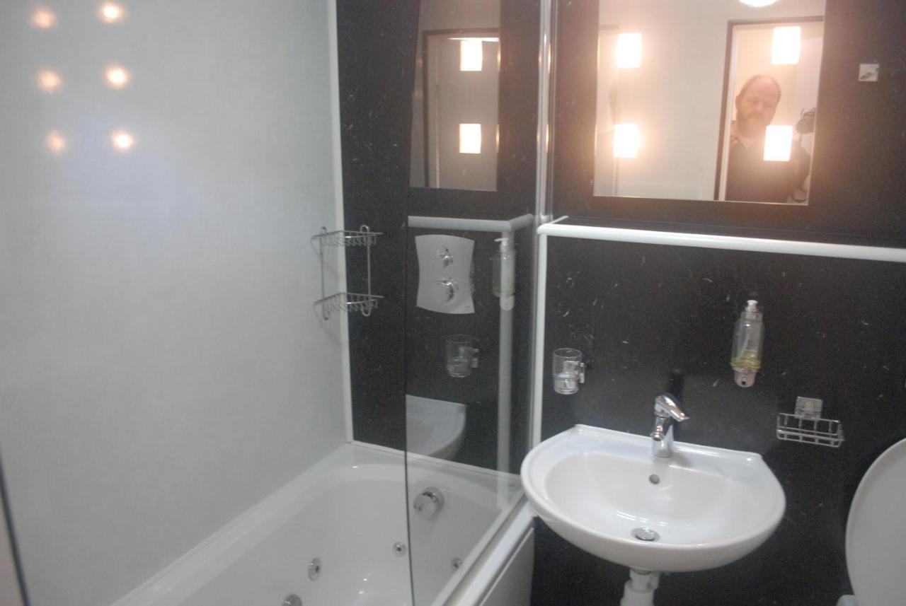 The Radnorshire Arms Hotel Presteigne Экстерьер фото